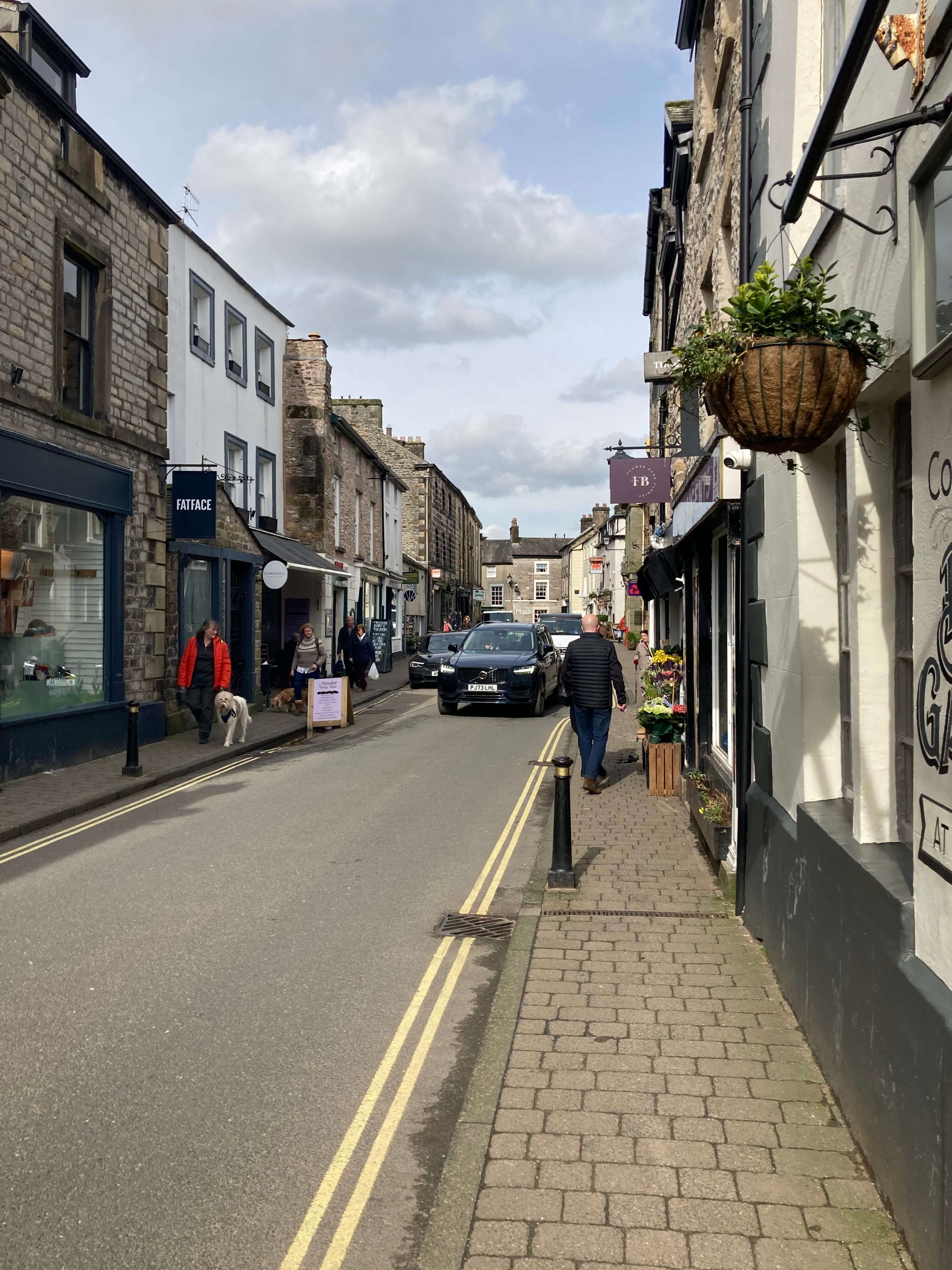 Main St
